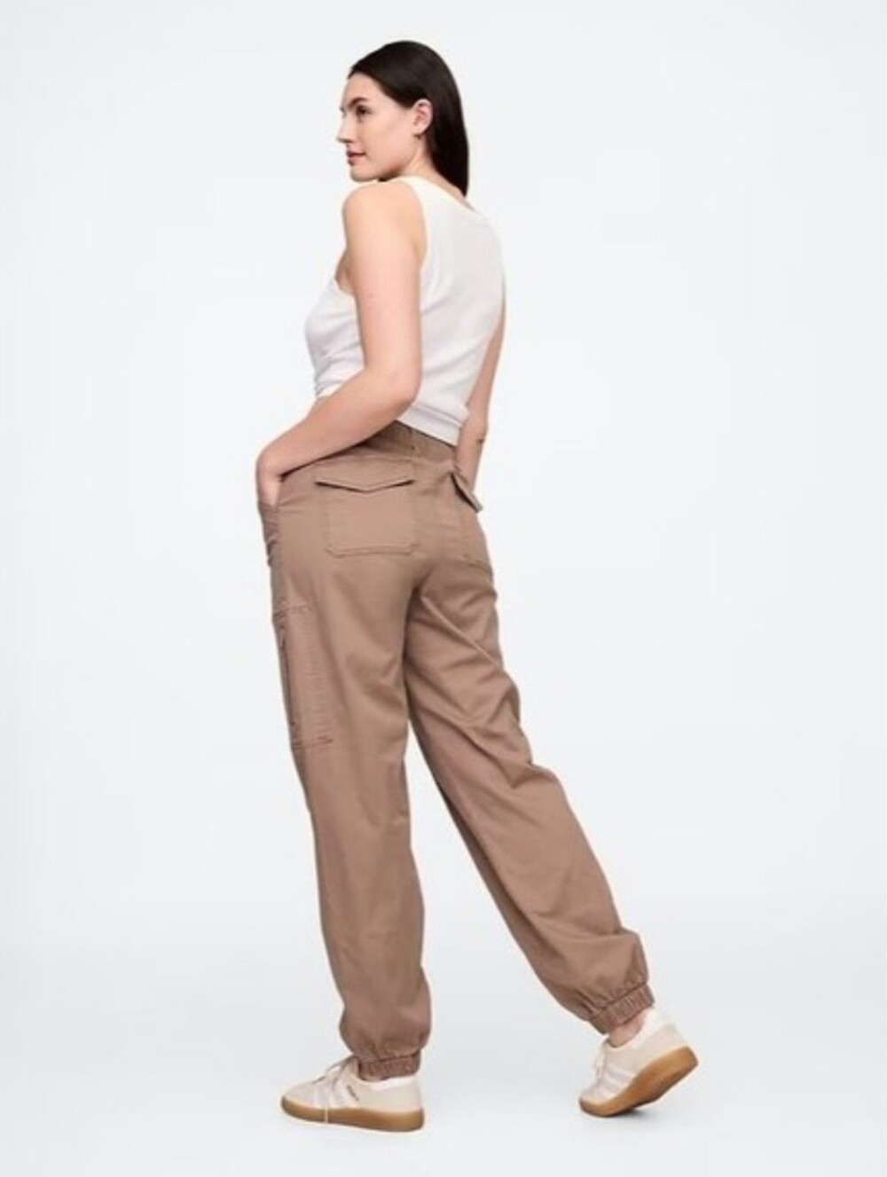 GAP Downtown Khaki / Light Brown Cargo Joggers